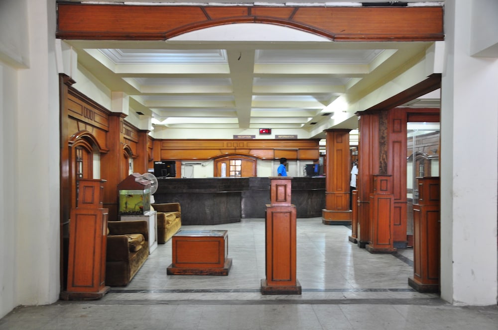 Golden Tower - last minute hotel in Mayiladuthurai