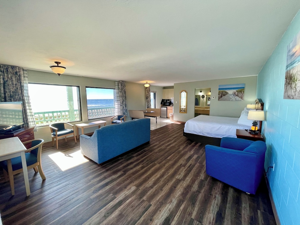 Buccaneer Inn - photo 49