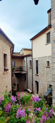 La Roccia Di Vicidomini Affittacamere — hotel in San Marco Dei Cavoti
