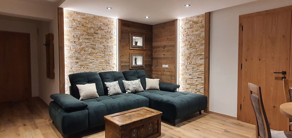 Hieserhof Superior Alpine Apartments — 4-Star Luxury Hotel in Heiligenblut, Austria