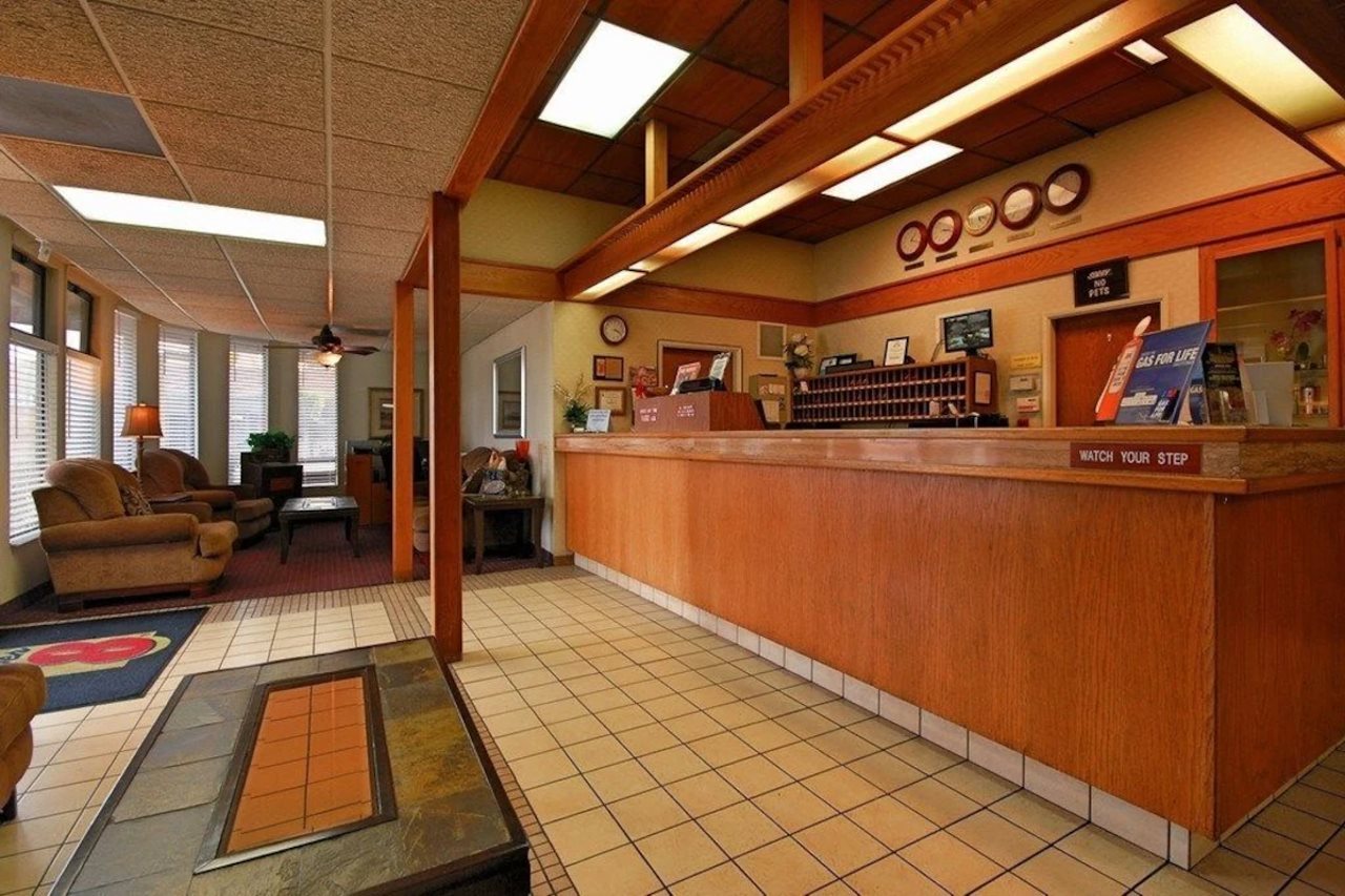 Costa Mesa Inn - photo 3
