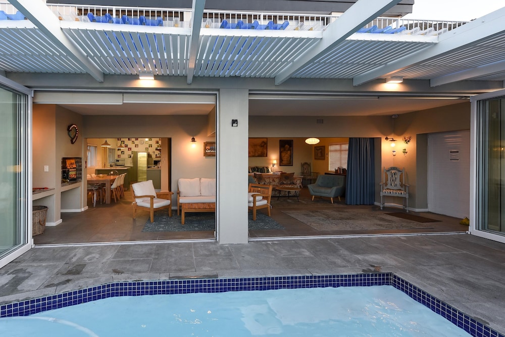 Die Badhuis Gordons Bay — 4-Star Luxury Hotel in Cape Town, South Africa