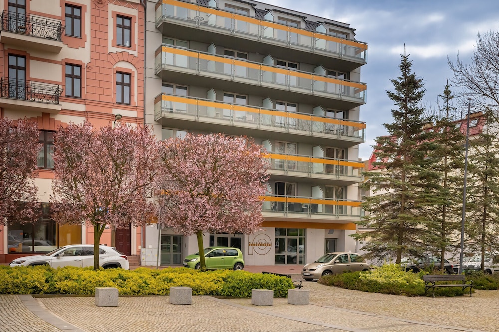 Modern Studio with Garden in Świnoujście by Noclegi Renters — 4-Star Luxury Hotel in Swinoujscie, Poland