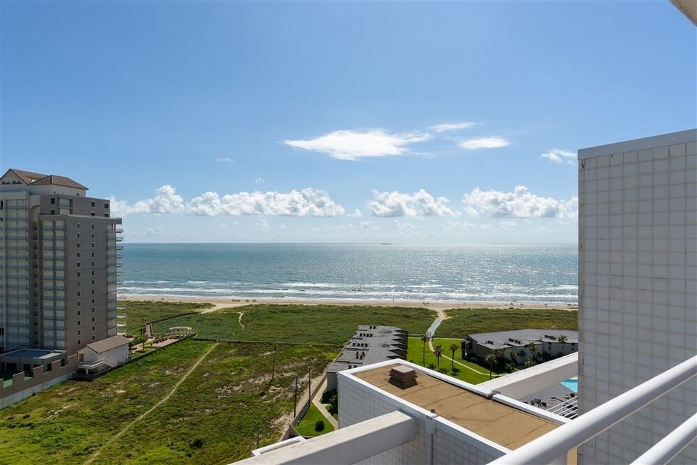 Sunchase IV 1401: Beachfront Resort Penthouse Nothing Else Even Come - photo 64
