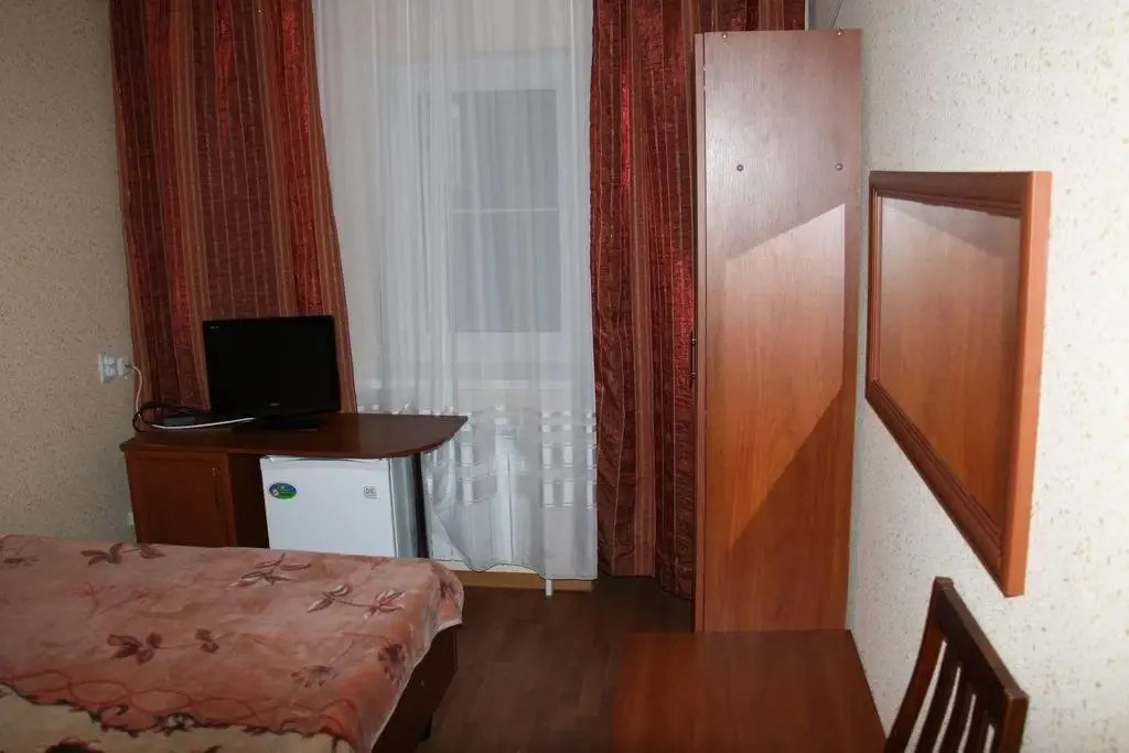 Flora Inn - carbon neutral hotel in Vityazevo