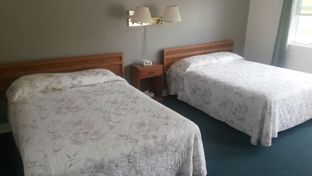 Cornerstone Motel — La Prairie — photo 5