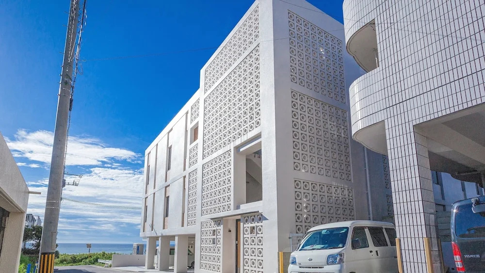 Onna Oceanview Suites — 5-Star Luxury Hotel in Ishikawa, Japan
