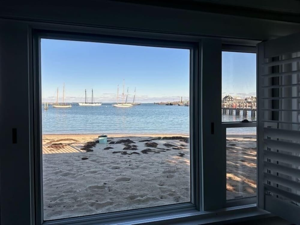 Vineyard Harbor Motel Private Beach - photo 386