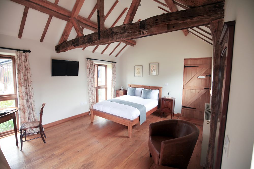 Manor Farm MK — 4-Star Luxury Hotel in Milton Keynes, United Kingdom