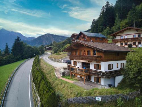 Bella Vista XL — 4-Star Luxury Hotel in Wald Im Pinzgau, Austria