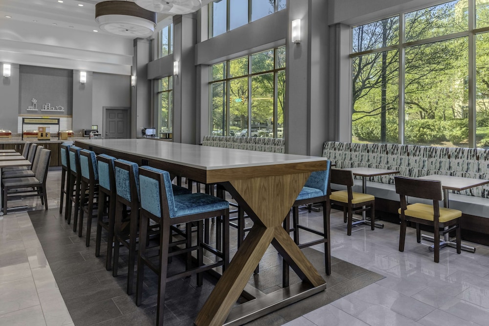 Hampton Inn & Suites Arlington Crystal City DCA - photo 4