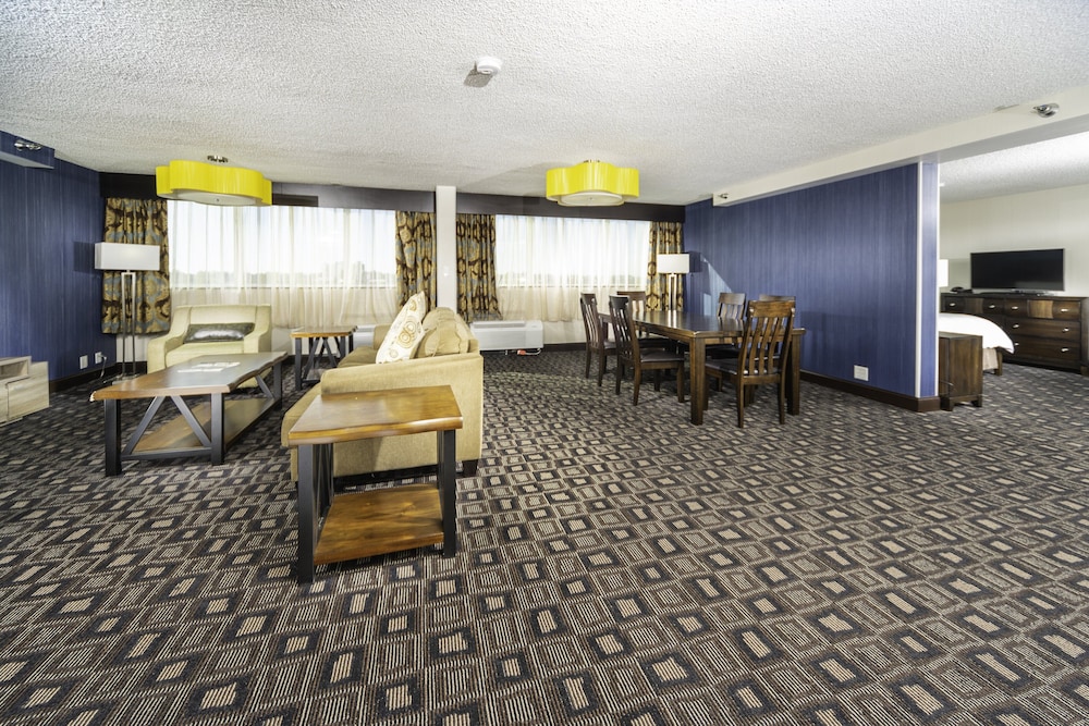Holiday Inn Louisville East Hurstbourne an IHG Hotel - photo 3