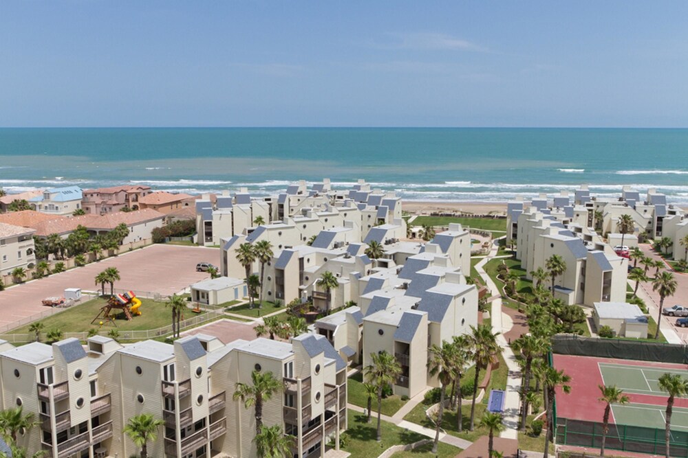 Bahia Mar Solare Tower 6th floor Oceanview Condo 3bd 3ba w Pools - photo 67