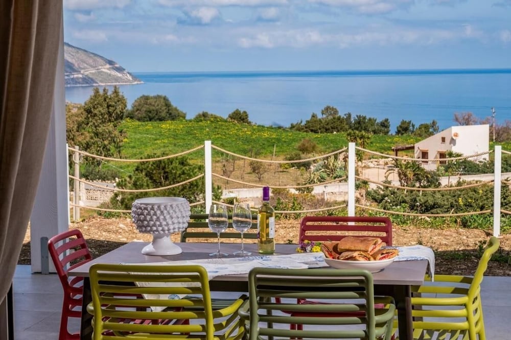 Relax in Style in Trapanis Hidden Gem Holiday House — 4-Star Luxury Hotel in Castellammare Del Golfo, Italy