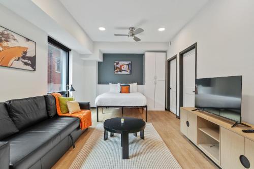 CozySuites on Mass with garage parking #14 — 4-Star Luxury Hotel in Indianapolis, United States
