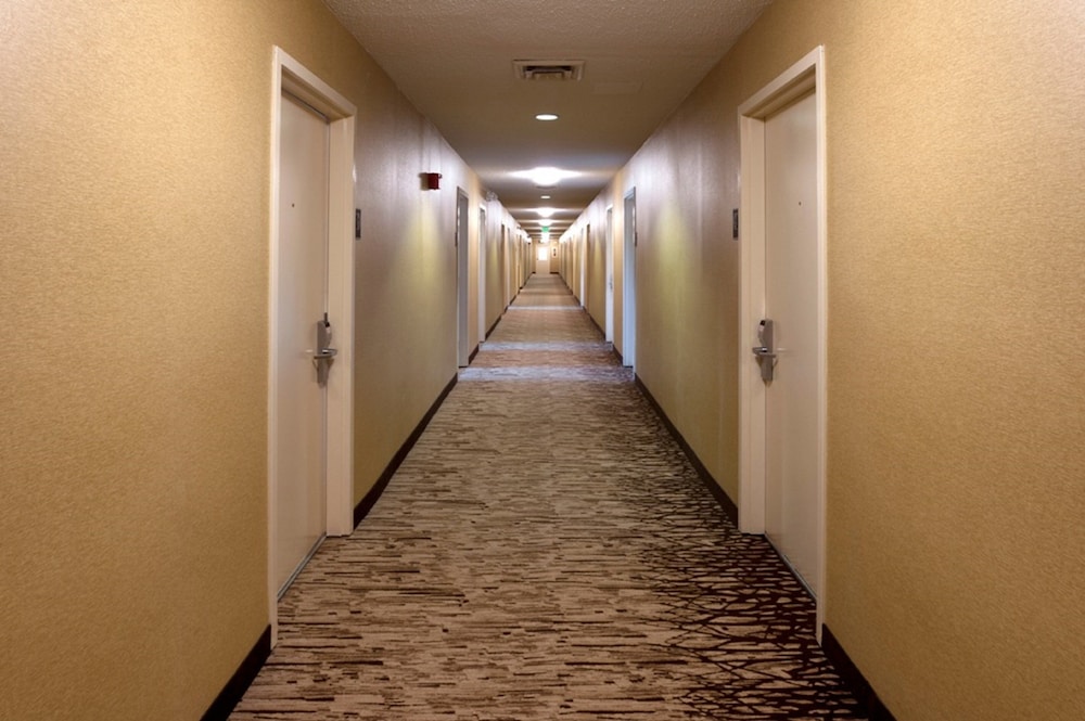 Red Roof Inn Washington PA - photo 28