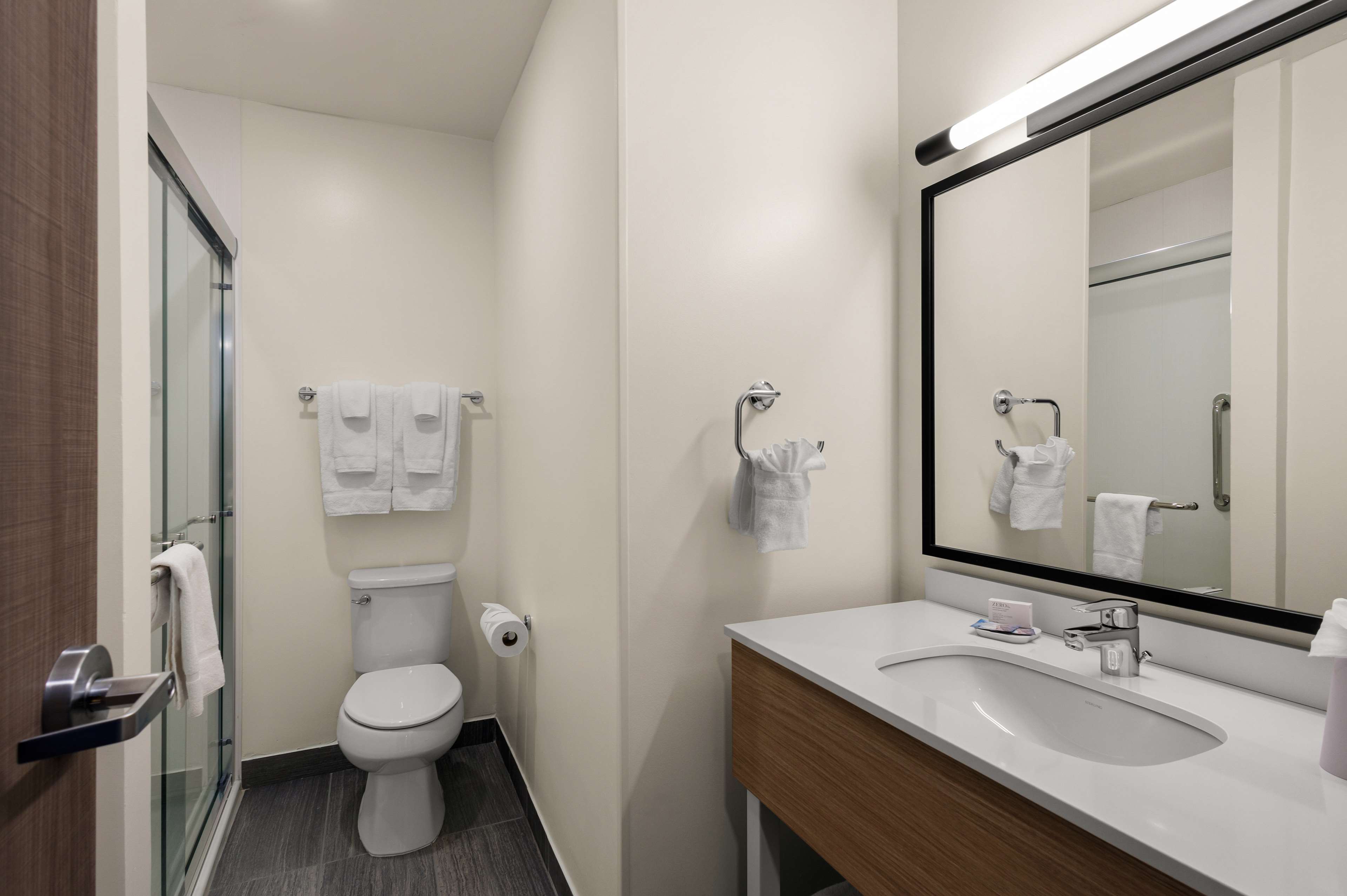 Spark By Hilton Fort Wayne - photo 18