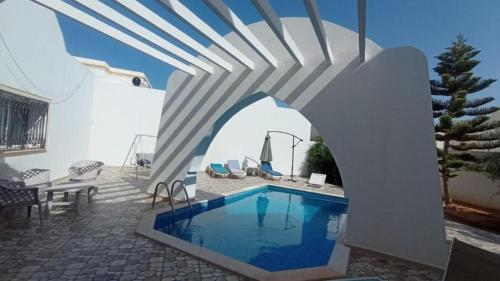 Villa standing avec piscine privée sans vis à vis et WiFi à Djerba — 4-Star Luxury Hotel in Houmt El Souk, Tunisia