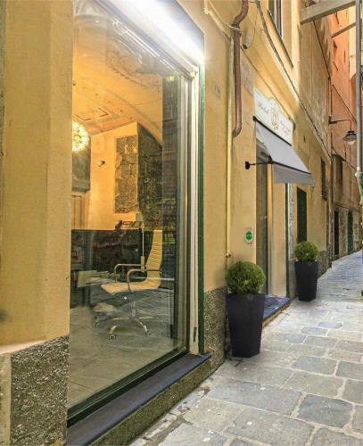 Hotel Torre Orefici in Genoa, Italy