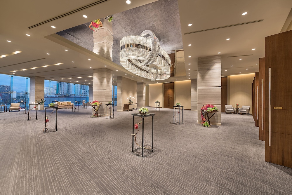 Ascott Bonifacio Global City Manila — 4-Star Luxury Hotel in Taguig, Philippines