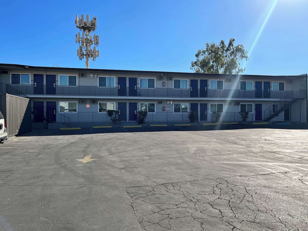 Motel 6 Las Vegas Nv Downtown Fremont St - featured photo