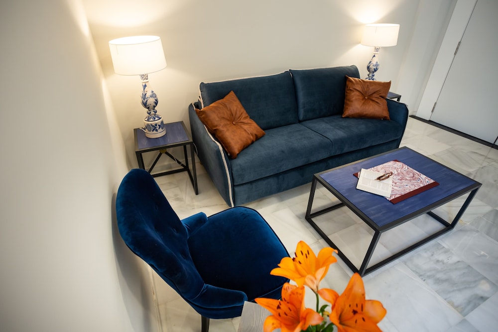 Plazuela del Carbón Suites — Cadiz — photo 3