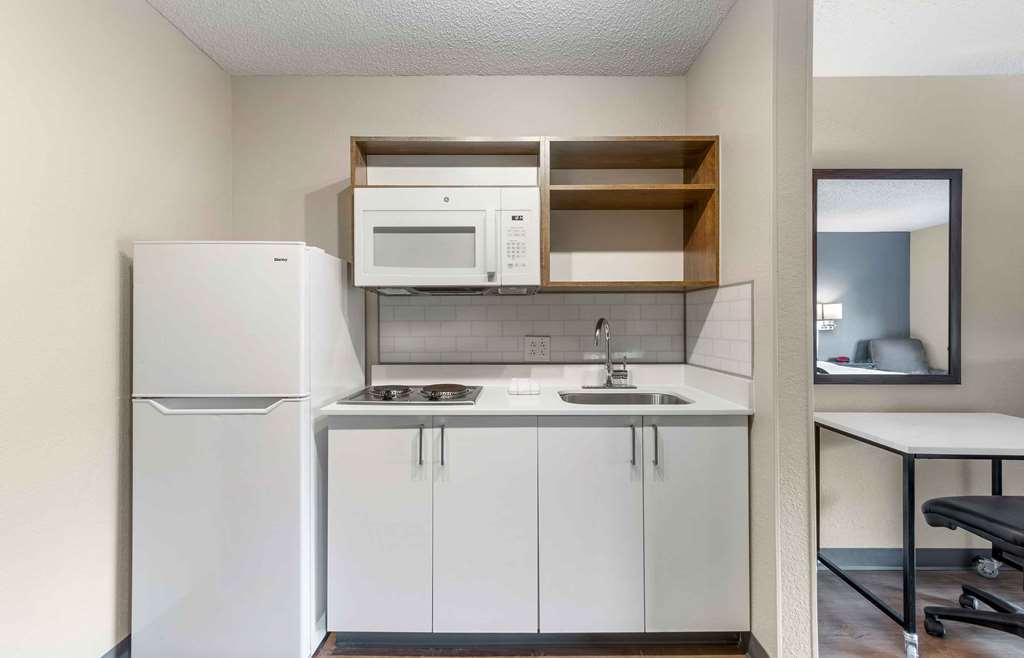 Extended Stay America Premier Suites Fort Lauderdale Convention Center Cruise Port - photo 4