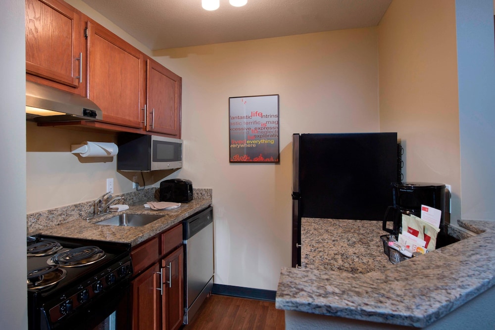 TownePlace Suites by Marriott Atlanta Alpharetta - photo 9