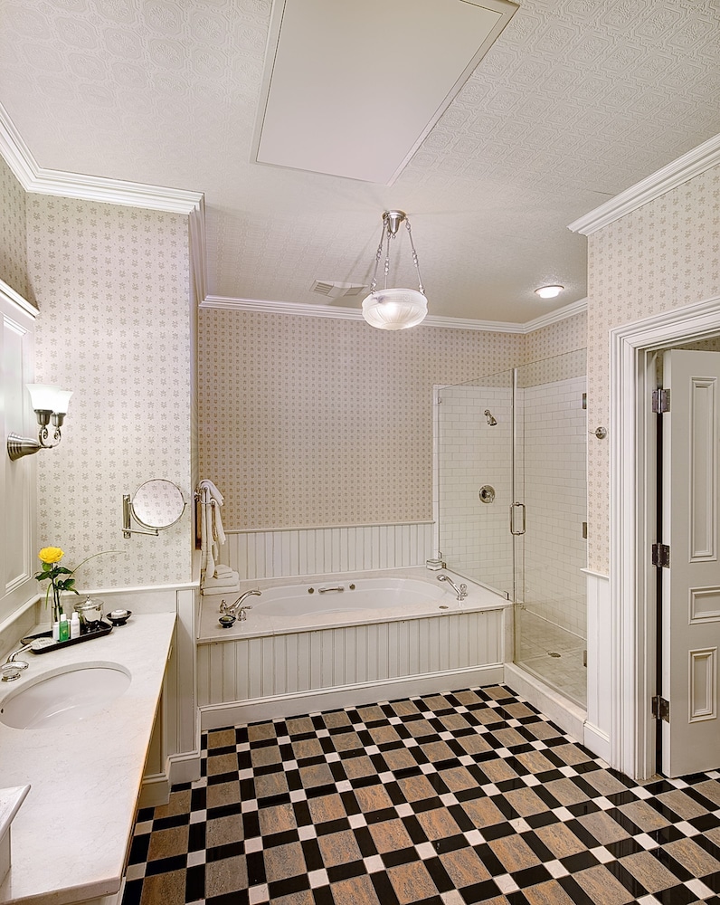 Wentworth Mansion - photo 20