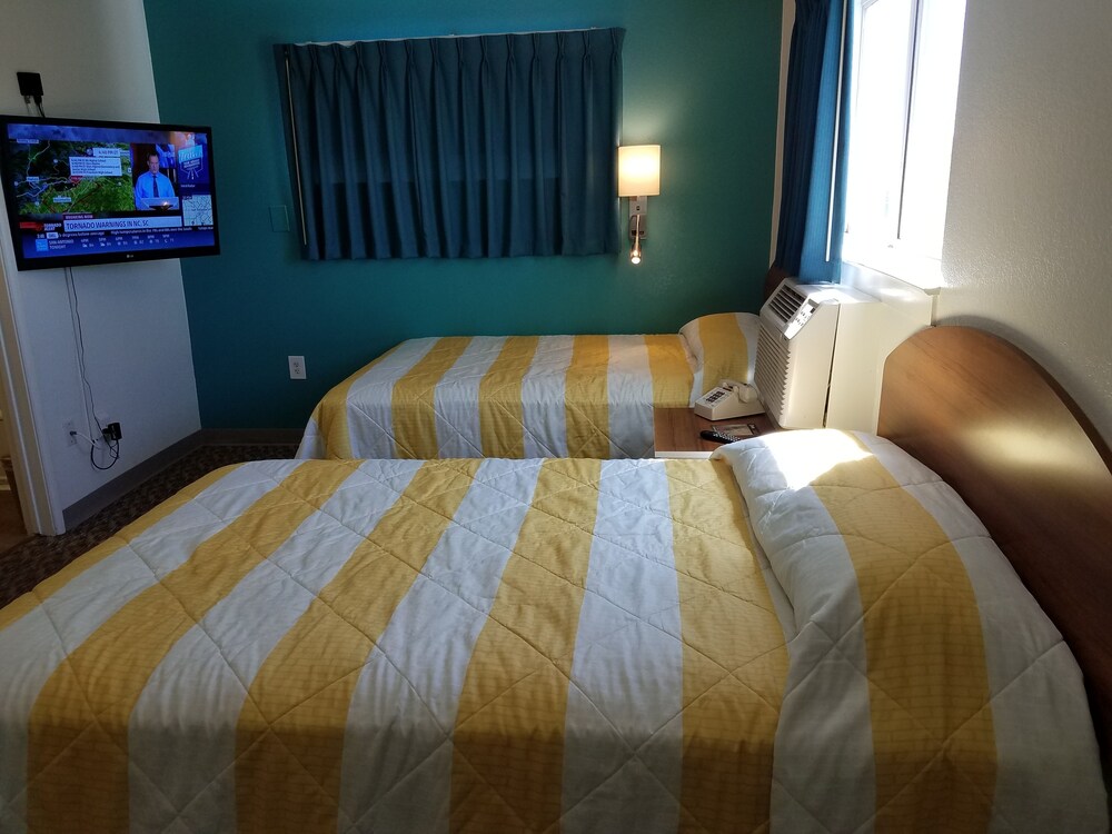 InTown Suites Extended Stay San Antonio TX Leon Valley South - photo 5