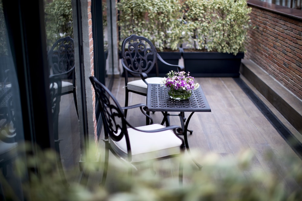 Balcony View