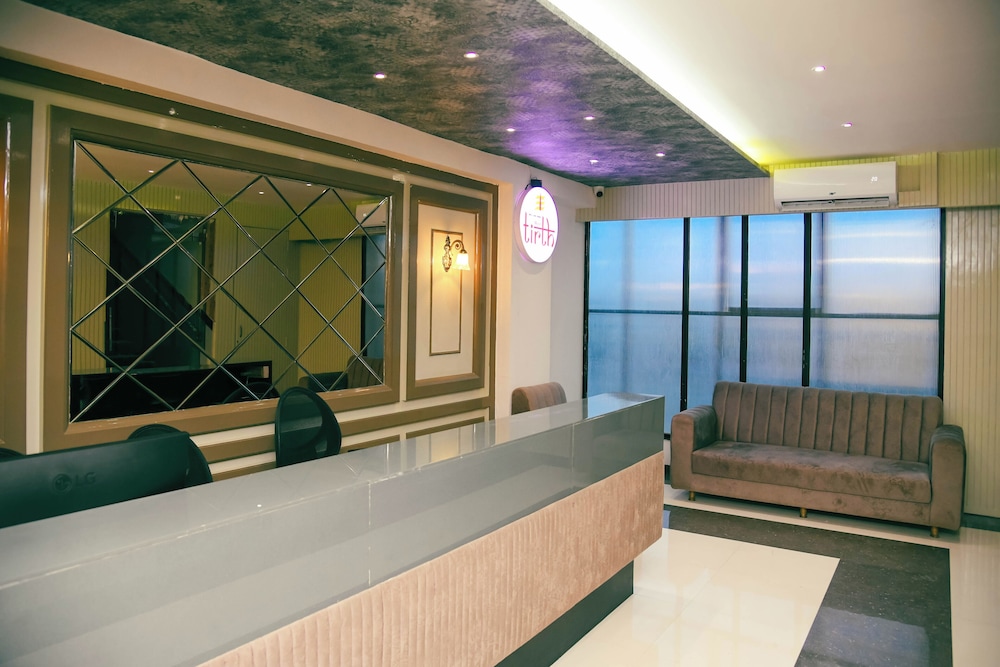 Hotel Tirth By Sonu Cafe - last minute hotel in Ujjain