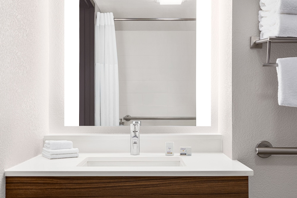 Holiday Inn Express San Antonio Airport by IHG - photo 13