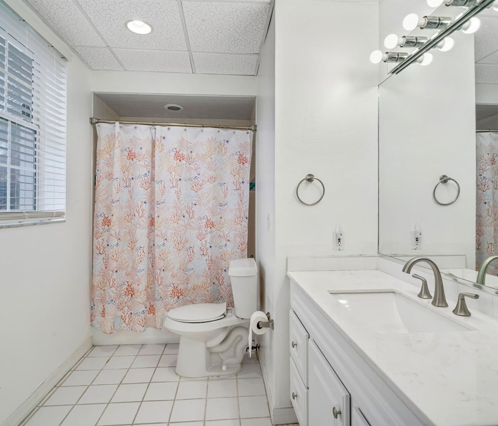 Siesta Key Marvel Pool SPA Deeded Beach Access - photo 109