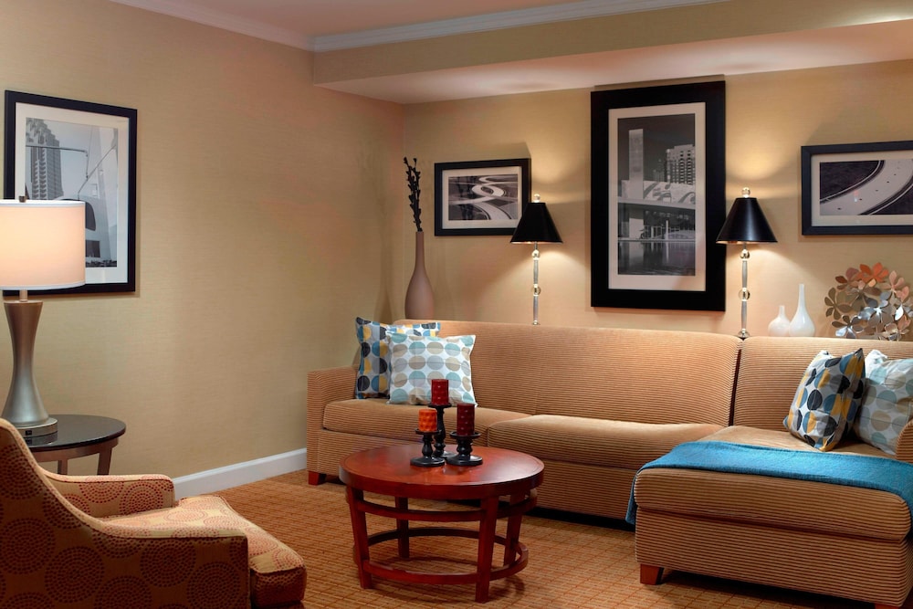 Atlanta Marriott Suites Midtown - photo 13