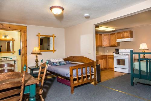 Norwood Inn - photo 8
