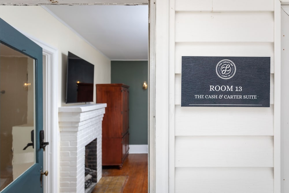 The Legacy Inn - photo 5