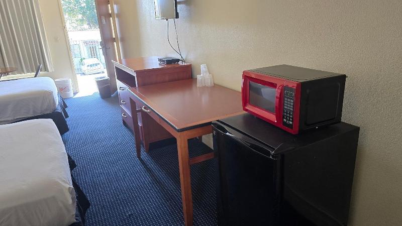 Terrace Inn and Suites - photo 10