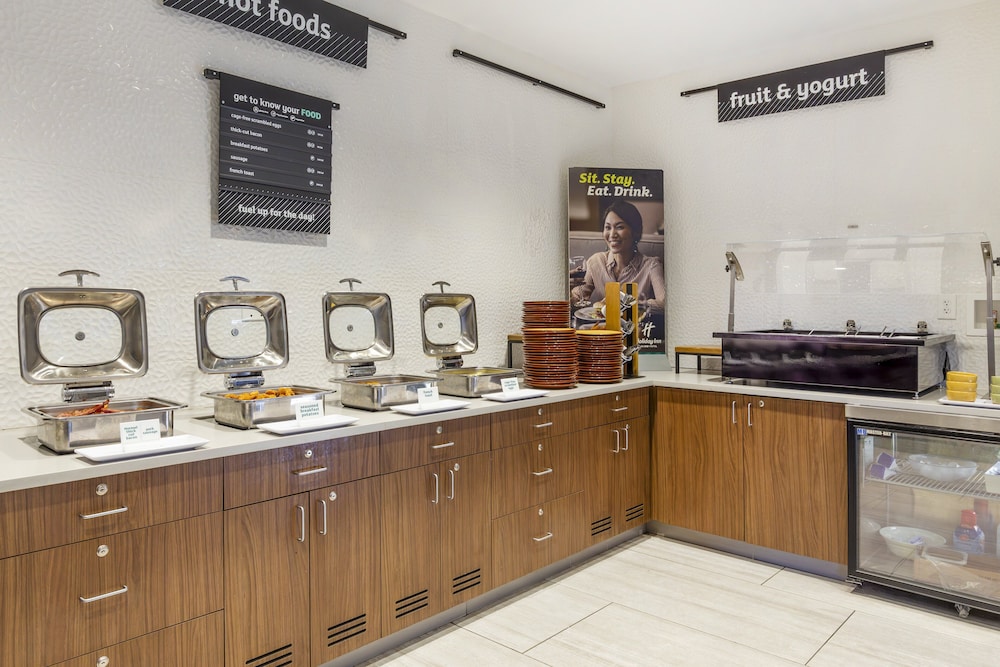 Candlewood Suites Roanoke Airport by IHG - photo 39