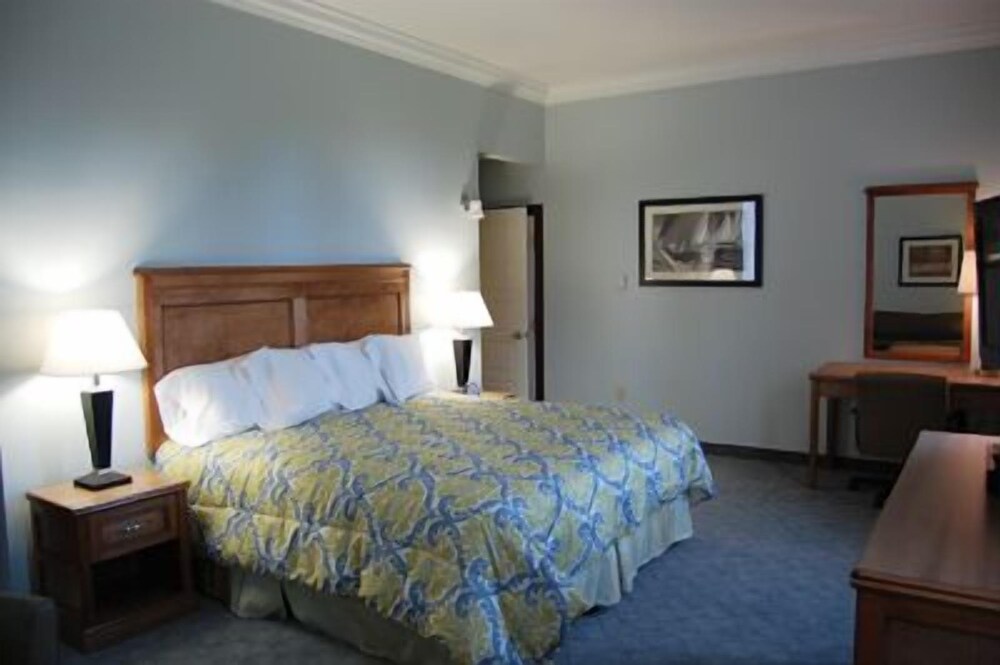 Marina Inn & Suites - last minute hotel in Sackets Harbor