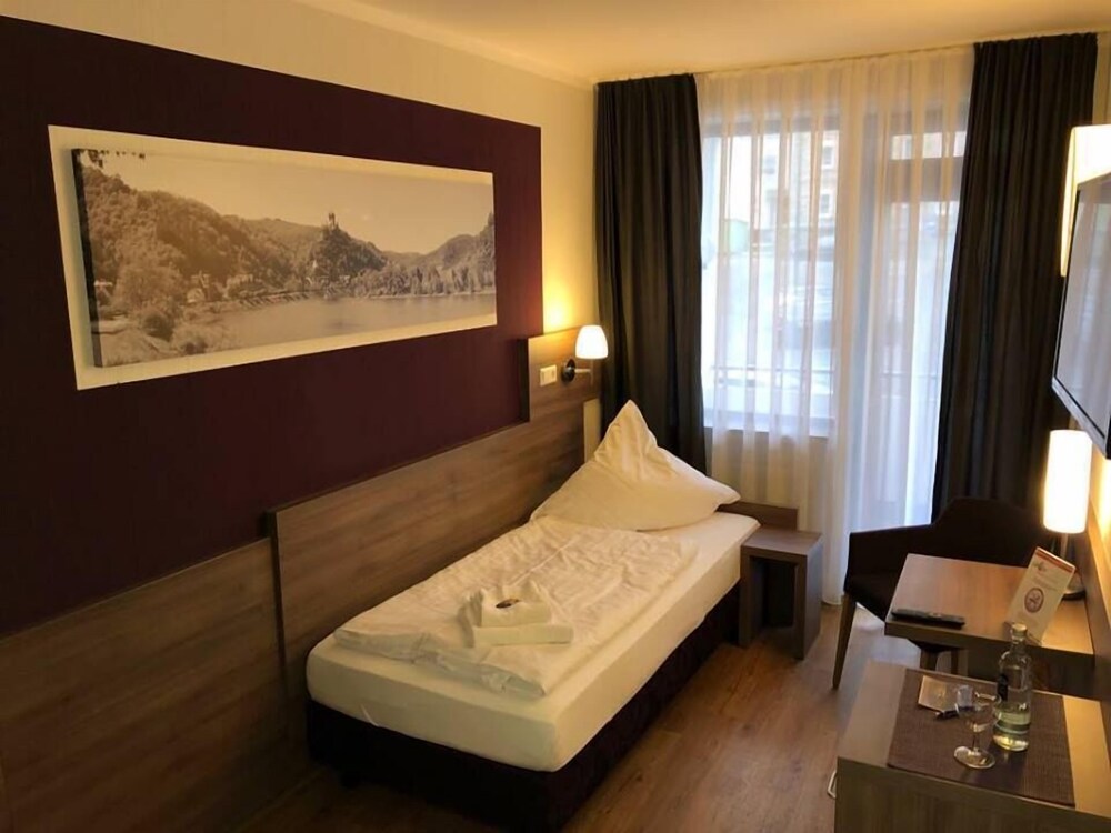 Hotel Altes Winzerhaus — Cochem — photo 4