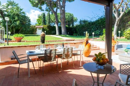 Donna Amalia villa in Mondello — 4-Star Luxury Hotel in Palermo, Italy