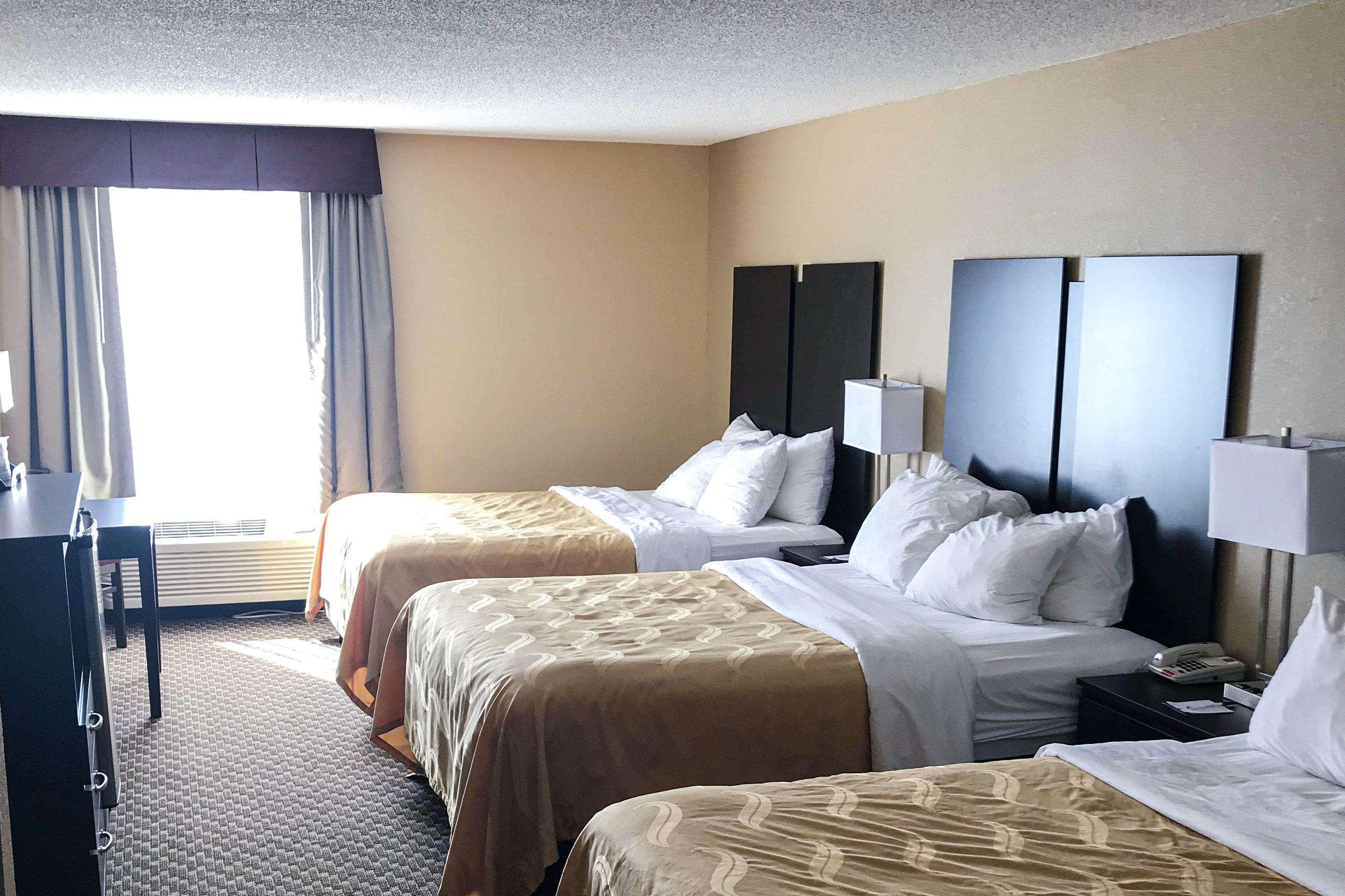 Quality Inn & Suites Mendota near I 39 - photo 4