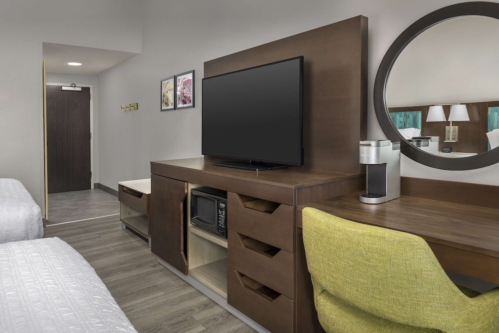 Hampton Inn Birmingham I 65 Lakeshore Drive - photo 11