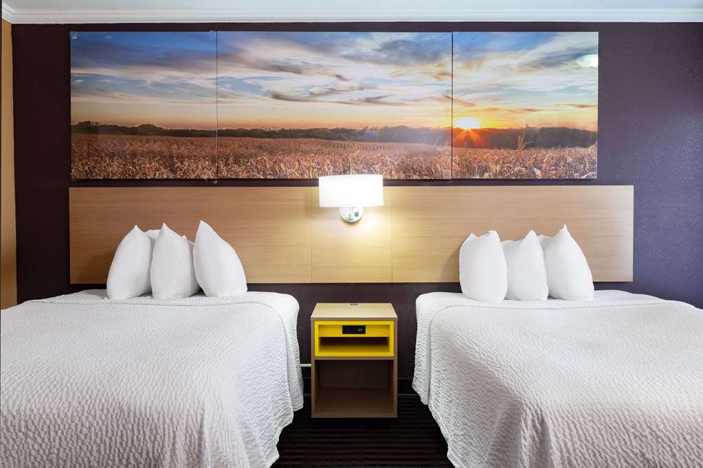 Days Inn by Wyndham Anderson IN - photo 7