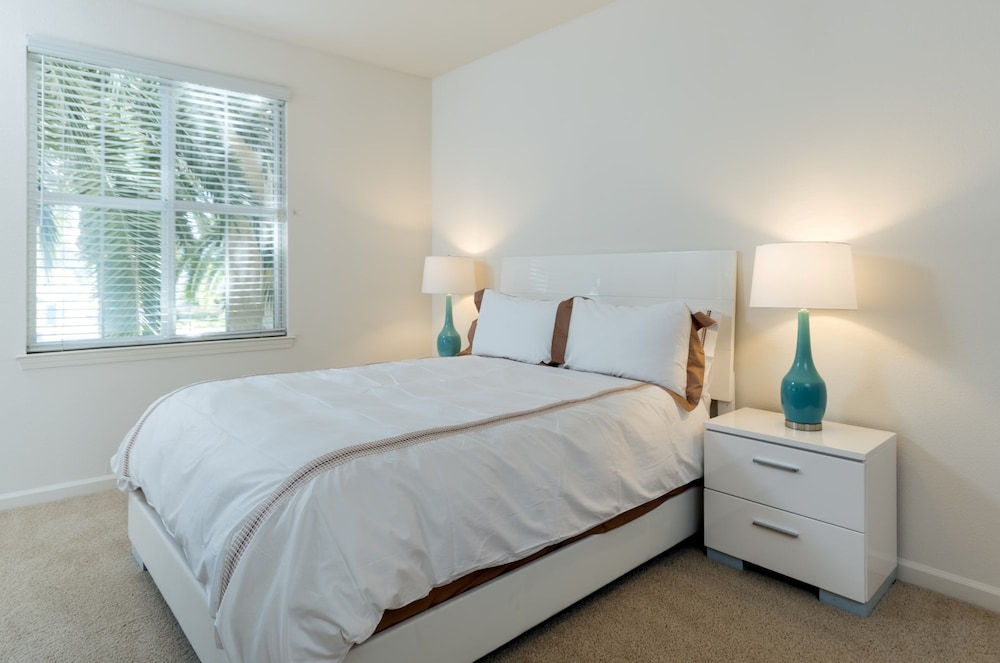 Bluebird Suites in North San Jose - photo 6