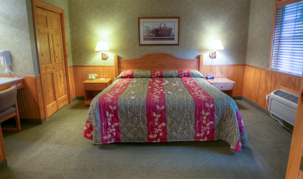 Poulsbo Inn & Suites - photo 3