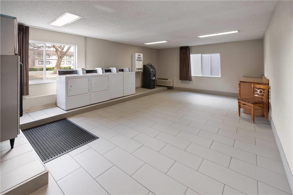 La Quinta Inn by Wyndham Fort Collins - photo 31