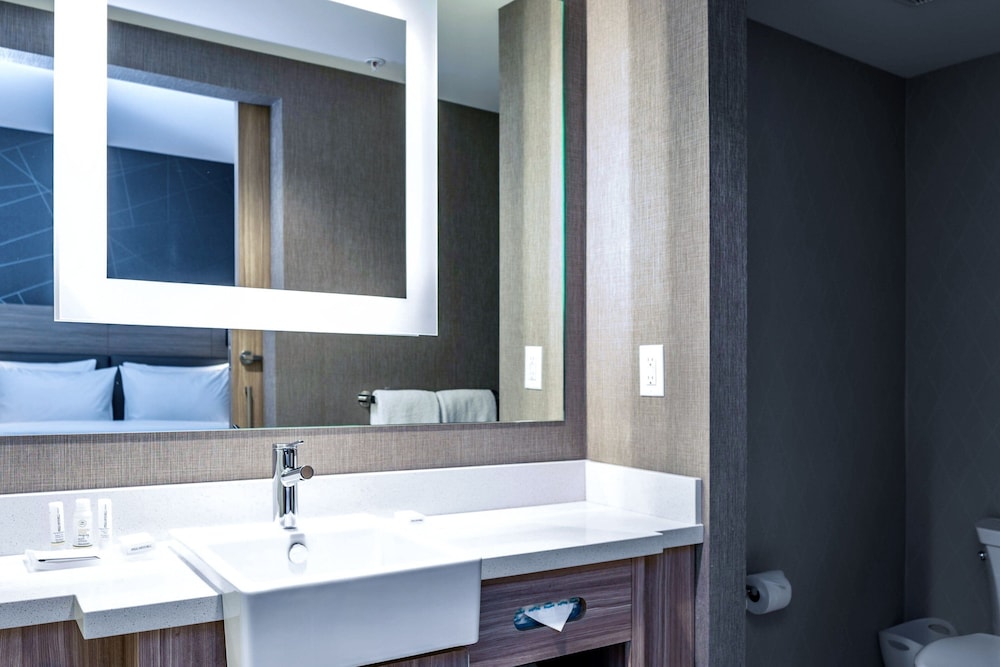 SpringHill Suites by Marriott Kenosha - photo 31
