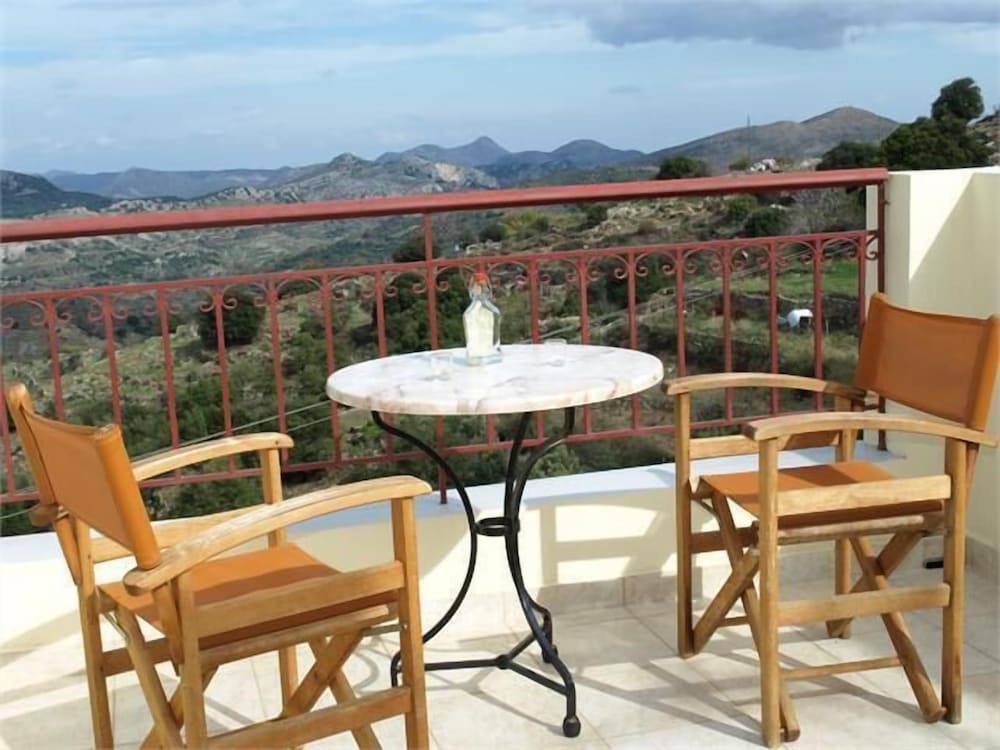 Aristea Hotel in Anogeia, Greece